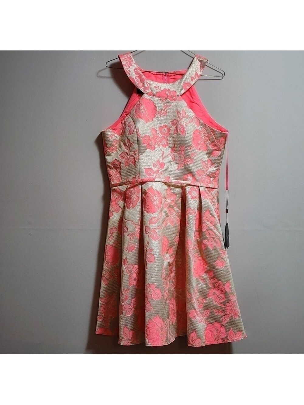 Forever unique london metallic sleeveless floral midi dress color gold & peach